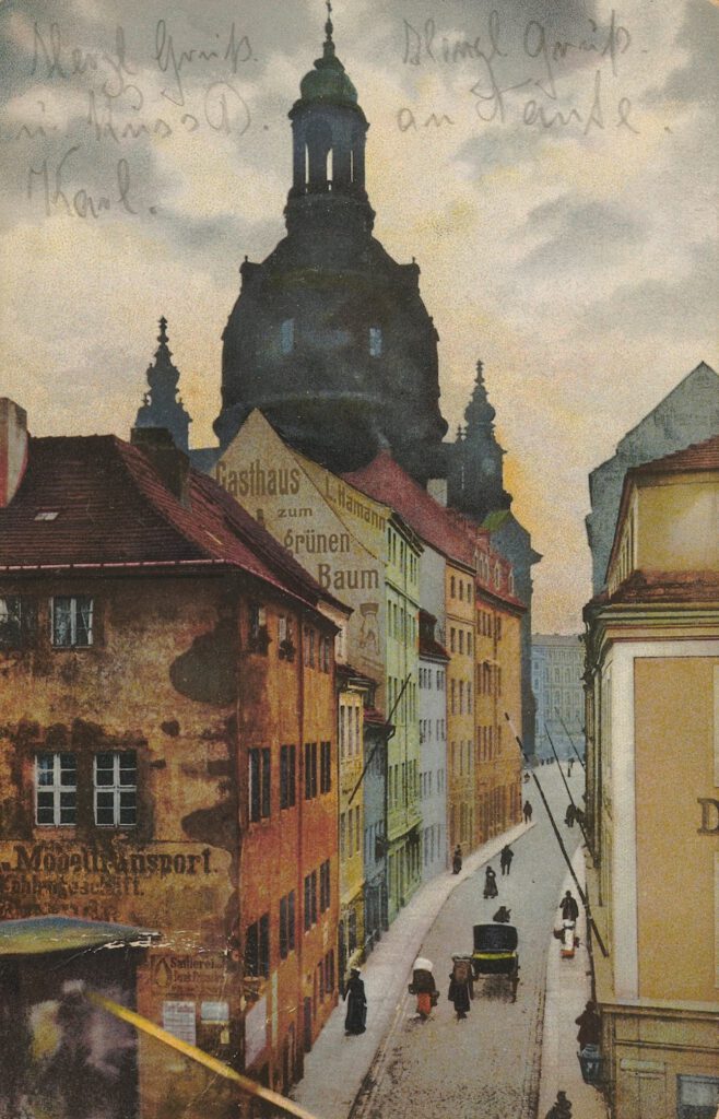Dieses und die folgenden Postkartenmotive zeigen realistisch kolorierte Fotodrucke, die mit dem Photochomie-Verfahren hergestellt wurden.